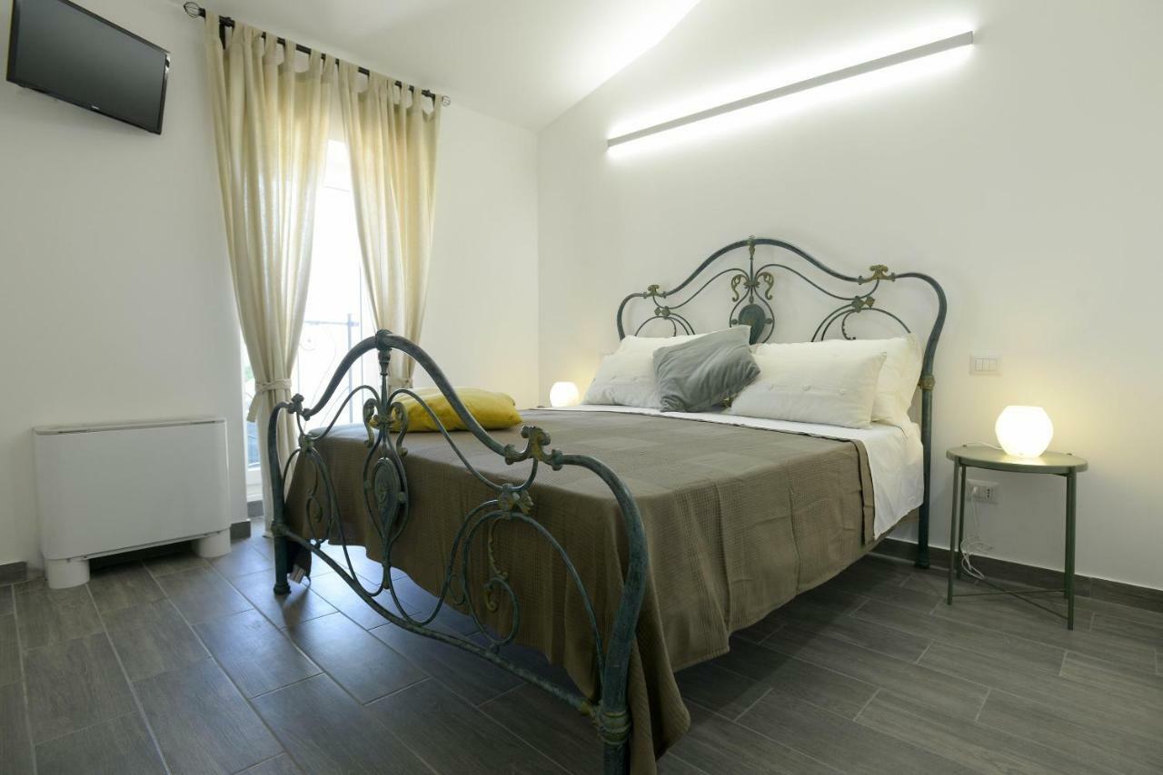 Апартаменты La Casa Al Mare Чивитанова-Марке Экстерьер фото